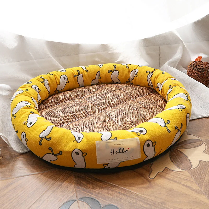 

Factory Direct Sales Custom Anti Slip Water Resistant Waterproof Pet Mat Dog Round Rattan Bed, As shown