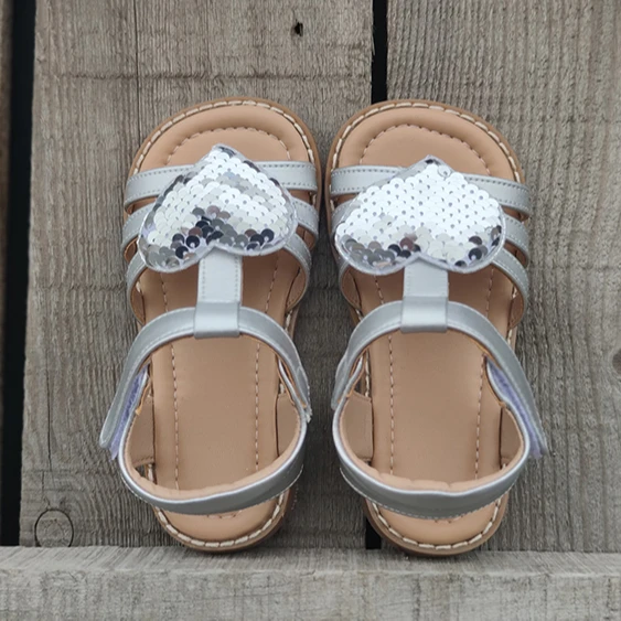 

Summer new love girl fashion little princess soft soled children's sandals