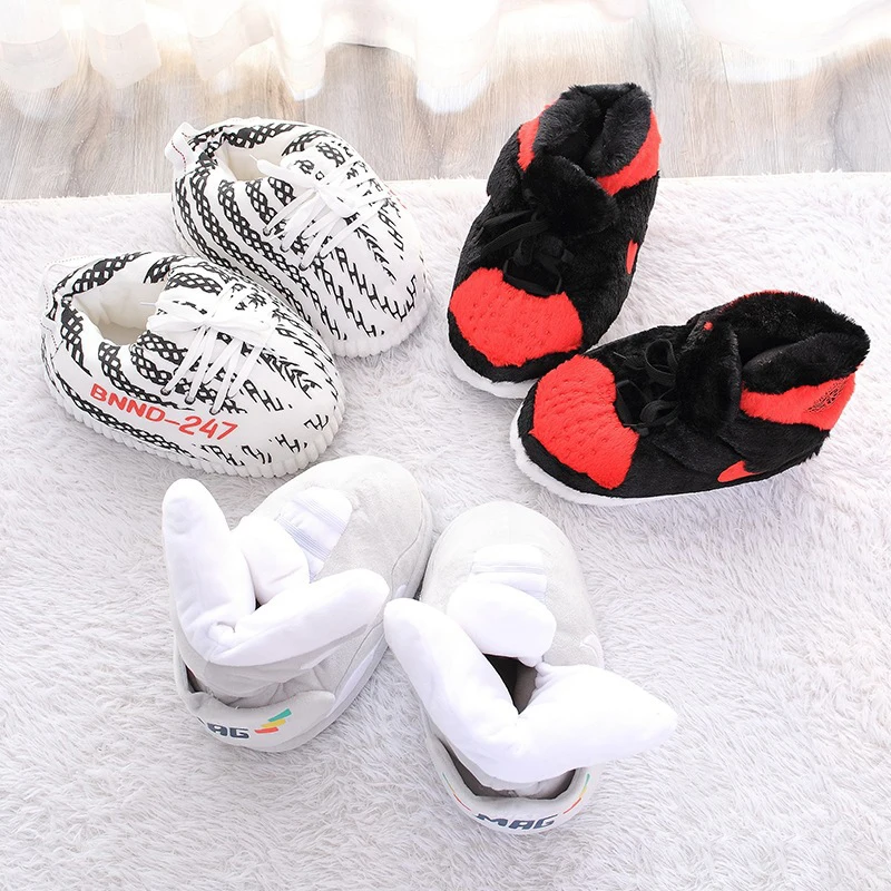 

high quality best selling yeezy toy slippers  fit men and women