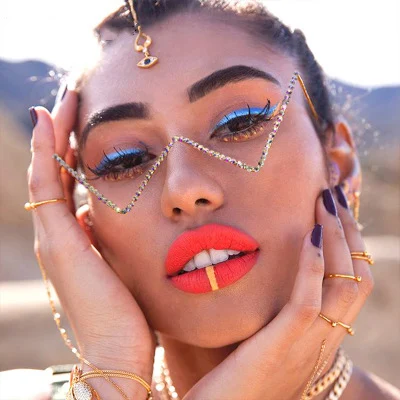 

Fashion No Lens Diamond Sunglasses Luxury Cat Eye Rhinestone Sunglasses Bling Shades Women 2021, 4 colors for choose