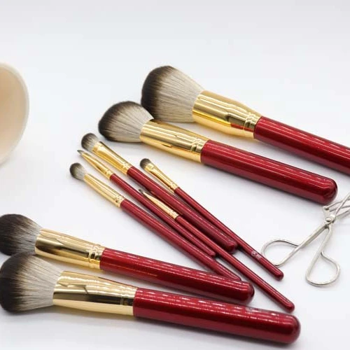 

2021 haute custom similar to snow fox fur makeup brush 11 sets, Red