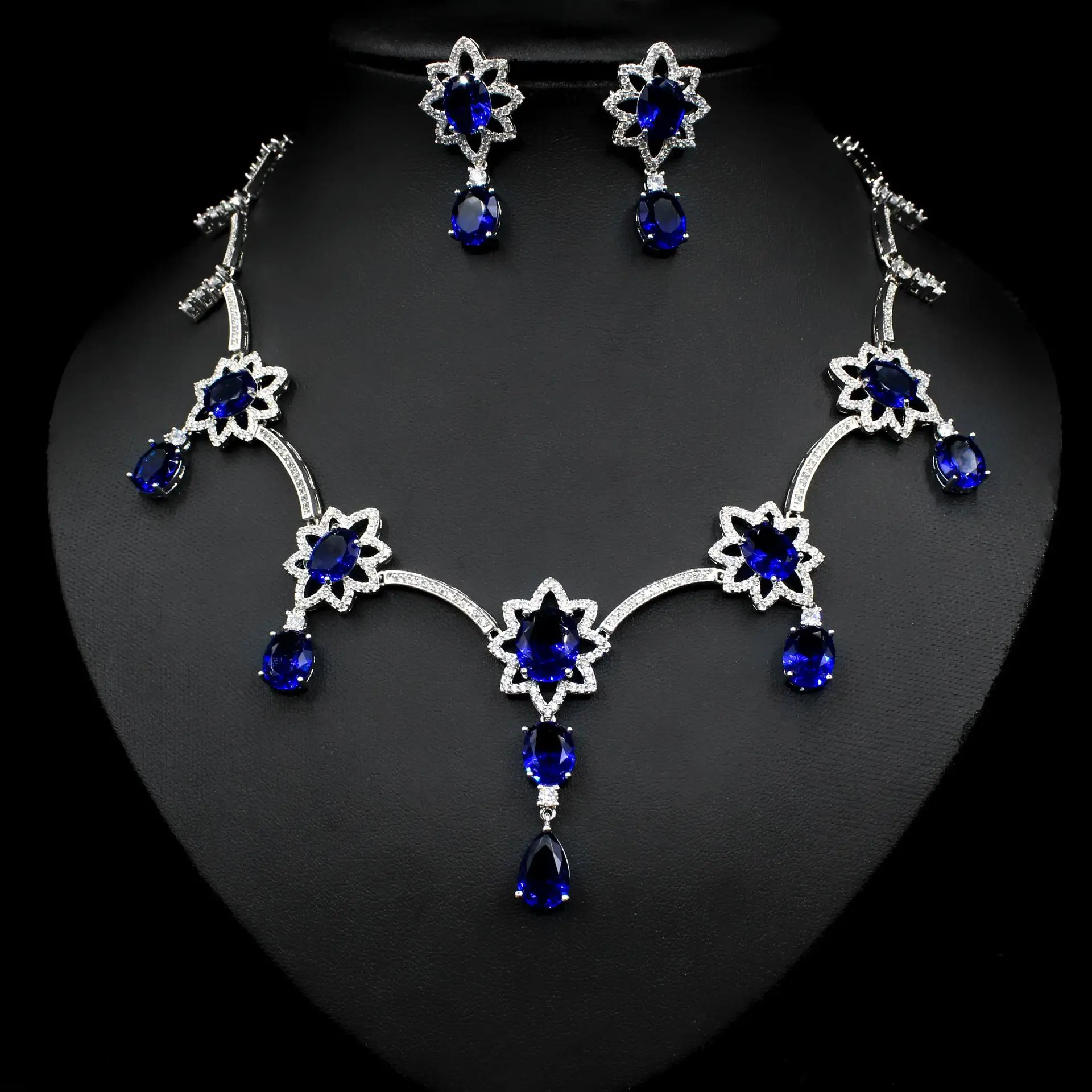 

Luxury Zircon Jewelry Geometry Hollow Out Necklace Drop Earrings Women Trendy Wedding Bride Engagement Jewelry Set