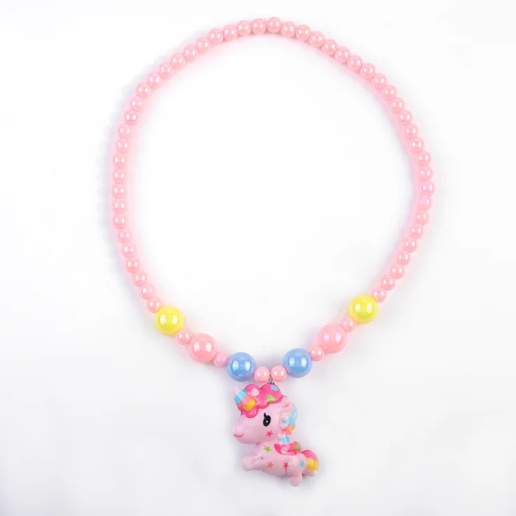 Unicorn Necklace 1.png