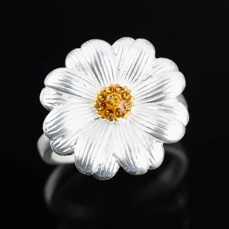 

Lovely Sunflower Shape Platinum Plated Elegant Girls Ring Personalized Daisy Chrysanthemum Flower Ring Women, Silver