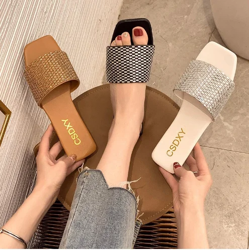 

New style square head large size flat heel soft bottom rhinestone ladies sandals and slippers 6659, White black gold