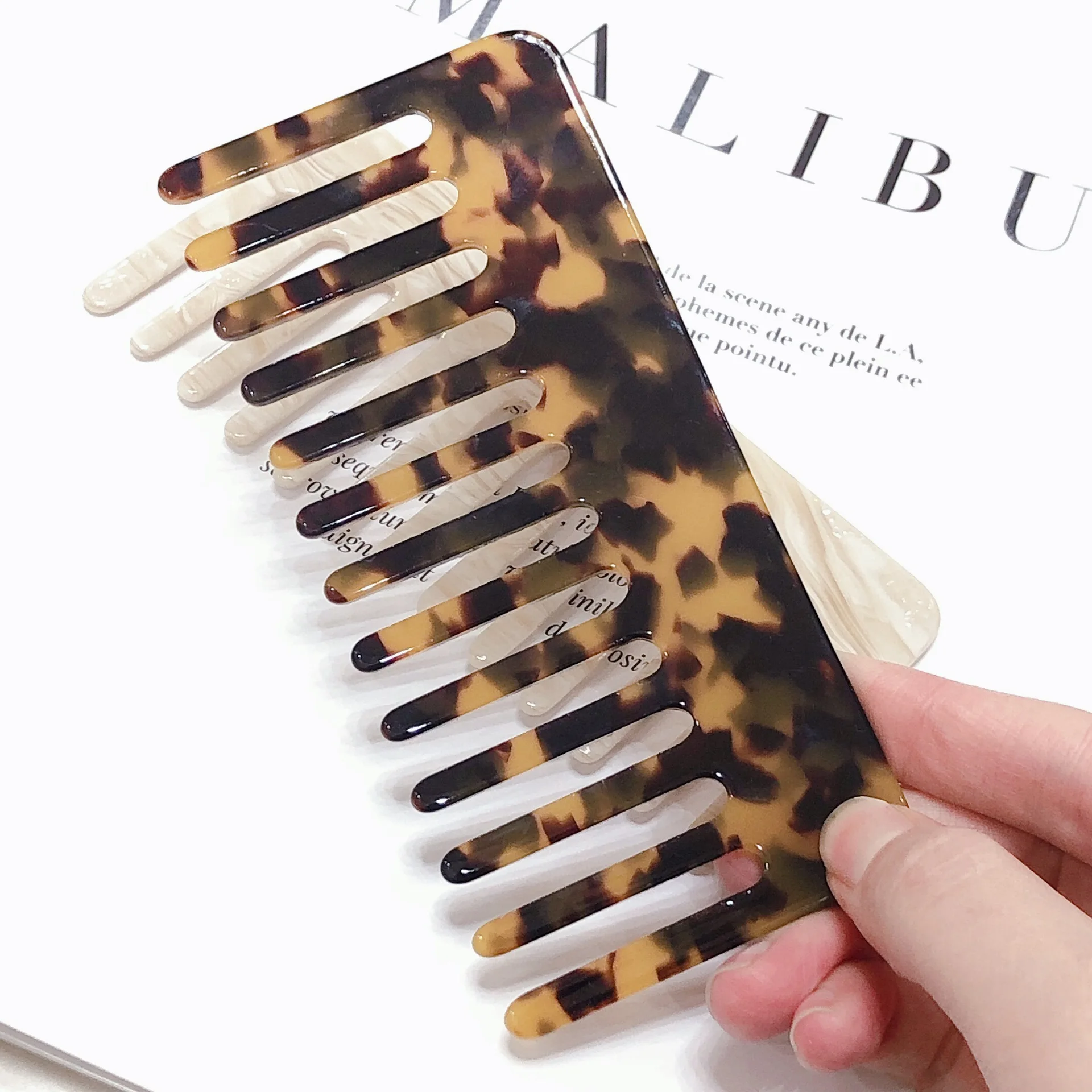 

New Fashion Shaped Broken Stone Acetate Acid Hair Combs Tortoise Shell Marble Pattern Acrylic Hair Comb For Women, Picture