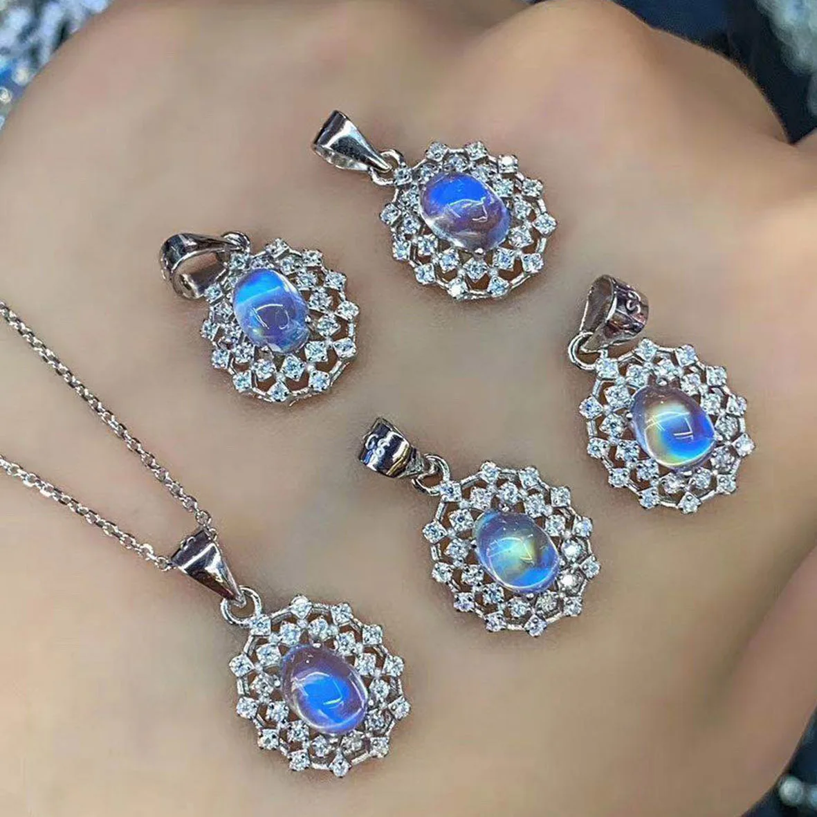 

Best Selling 925 Sterling Silver Two Halo CZ Rainbow Moonstone Pendant/925 moonstone/925 Sterling Silver Pendant