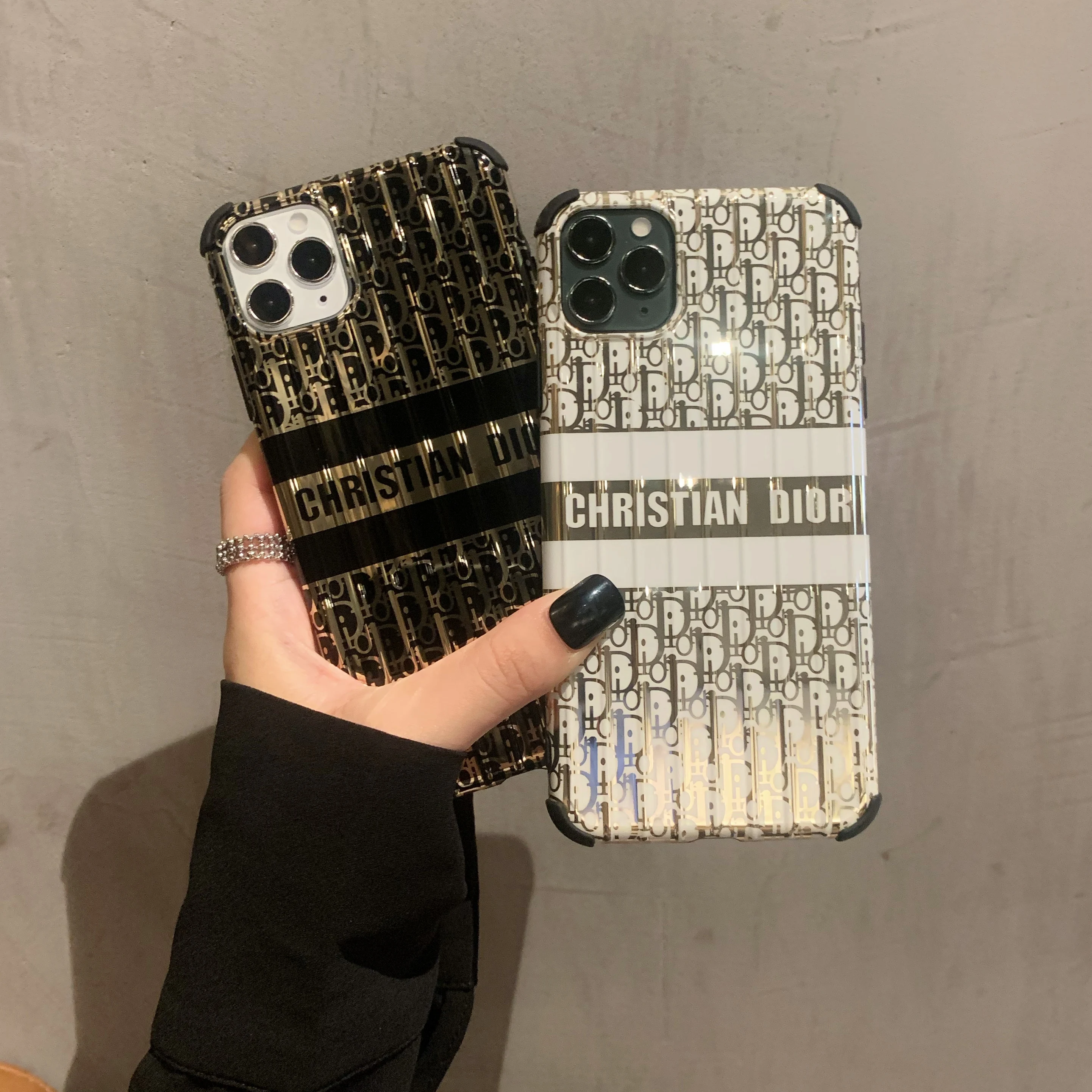 

Popular Brand Phone Case for iPhone 12 11 Pro Xs X XR Max 8 7 SE Designer Cases Soft Black Cover
