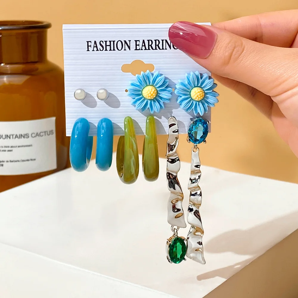 

Fashion Acrylic Flower Pearl Rhinestone Stud Earrings Set For Women Summer Earrings