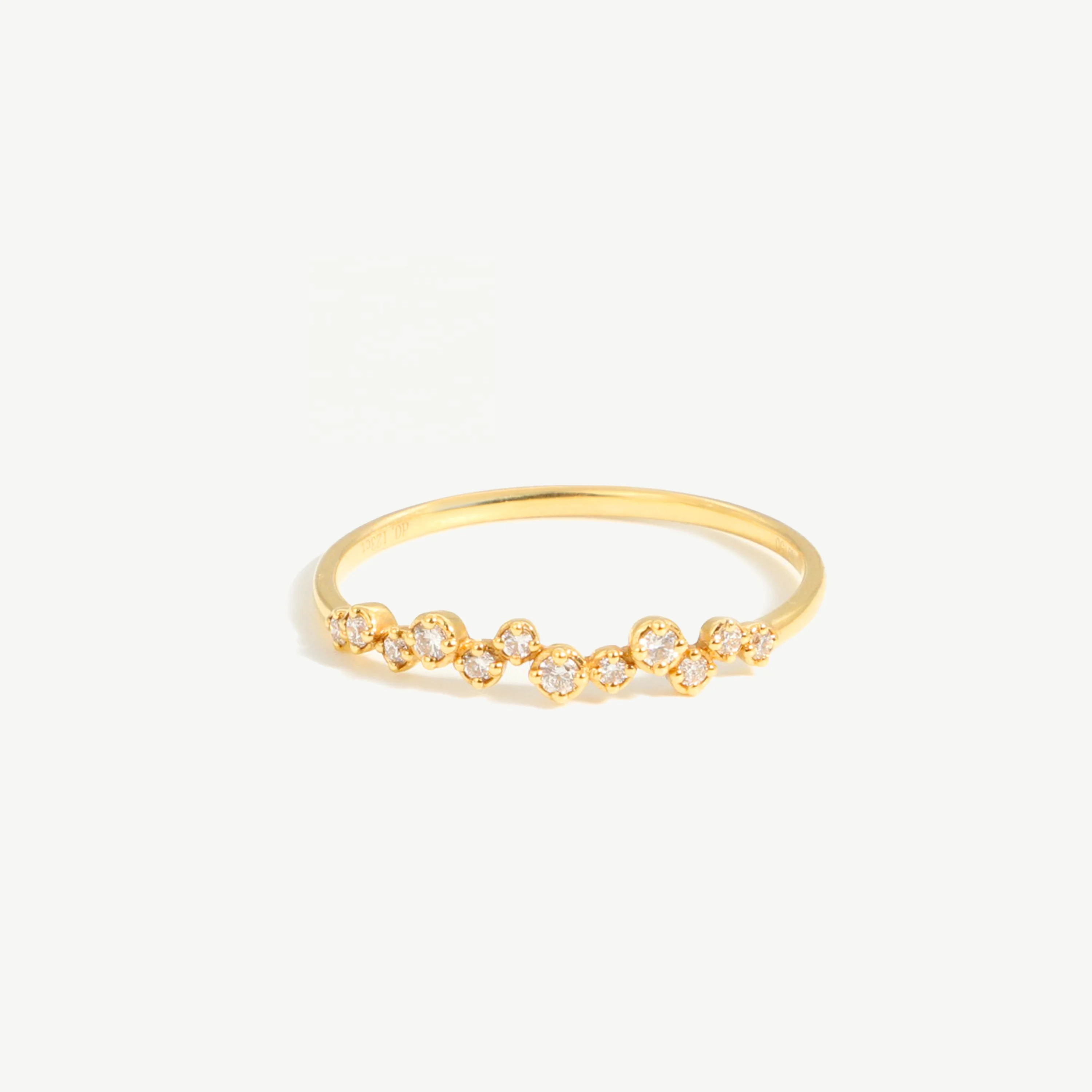 

Chris April custom low MOQ solid 18k 14k 9k gold jewelry rings with round brilliant diamonds