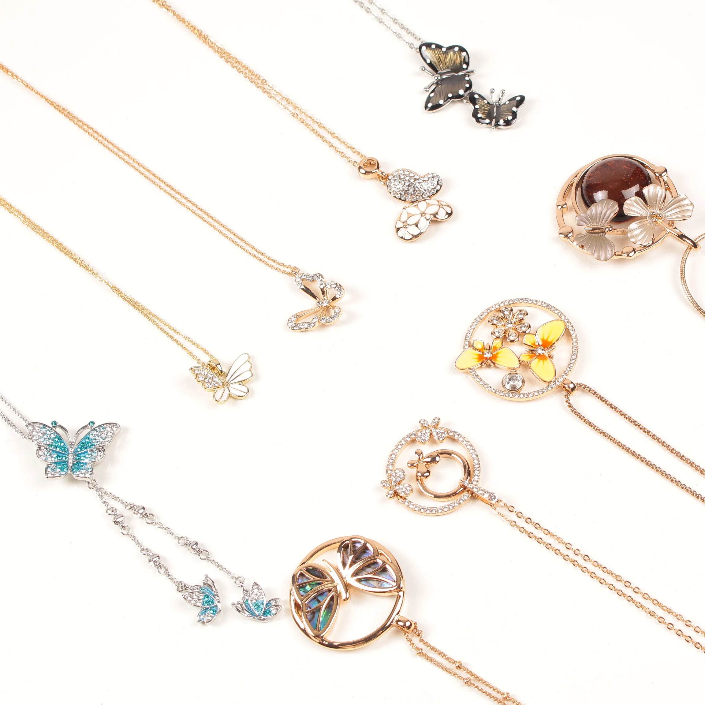 

2021 Luxury Fashion Exquisite Ladies Jewelry Necklace Shiny Crystal Animal Butterfly Pendant Necklace, Gold, rhodium, rose gold, silver,hematite