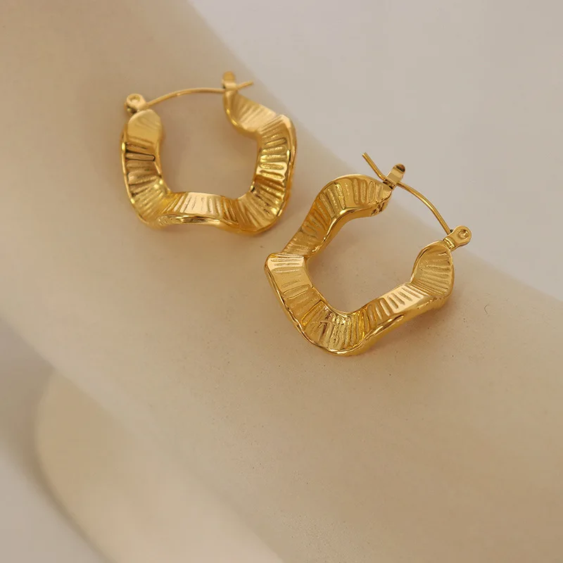 2022 Jewelry Trendy Earring 18K Gold Plated Irregular Waved Texure Hoop Earrings Stainless Steel Jewelry For Women