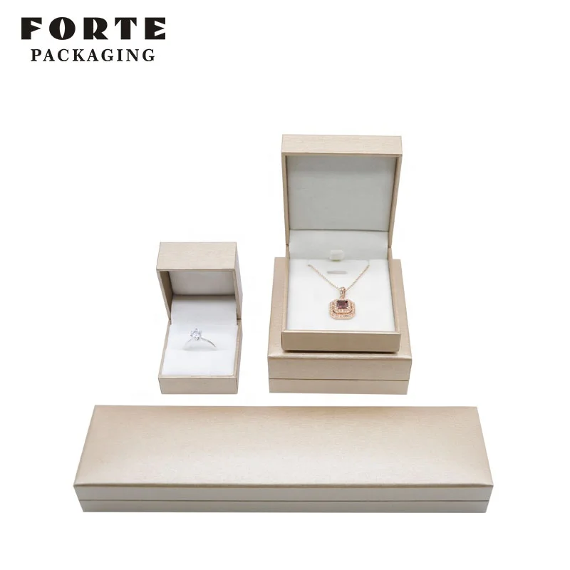 

FORTE Jewelry Bracelet Packaging Custom Small Gold Luxury Paper Box Packaging For Jewellery