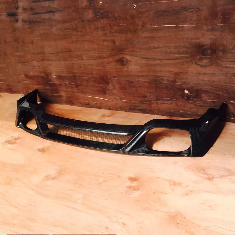 R35zeleRearlip (15)_.jpg