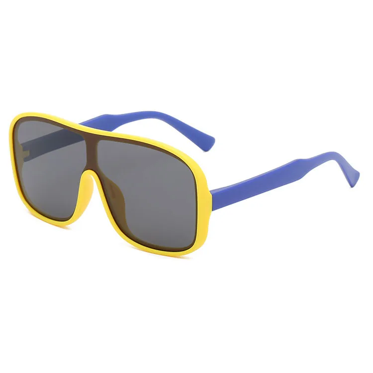 

Fashion Trendy Unisex One Piece Lens Oversized Sunglasses 2021