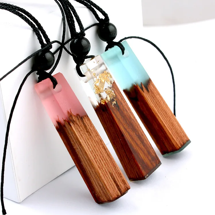 

Ruigang Adjustable Rope Handmade Solid Wooden Clear Bar Pendant Geometric Epoxy Resin Wood Necklace