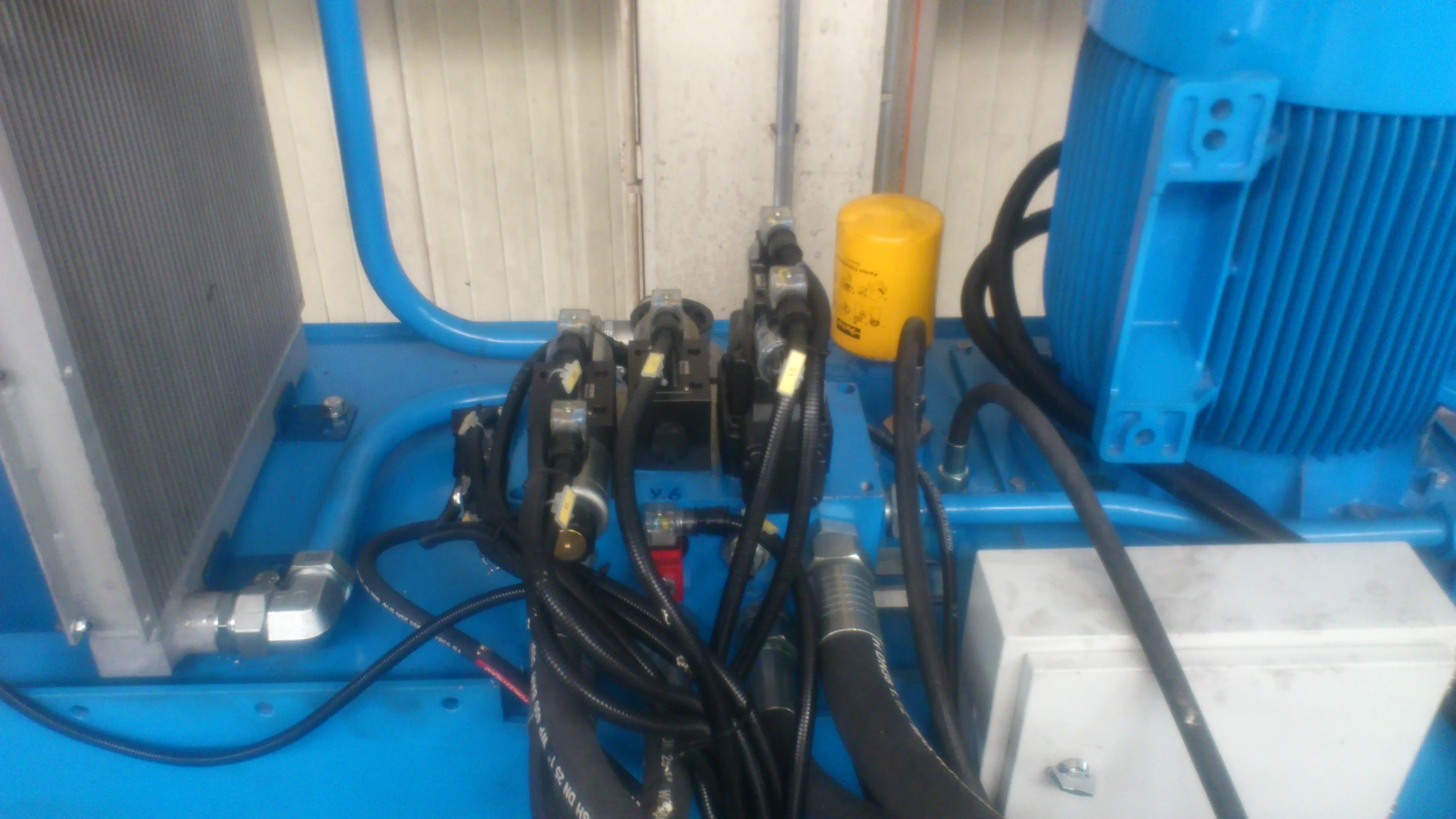 
Wheelbarrow production Plant: A production line for wheelbarrow box. 