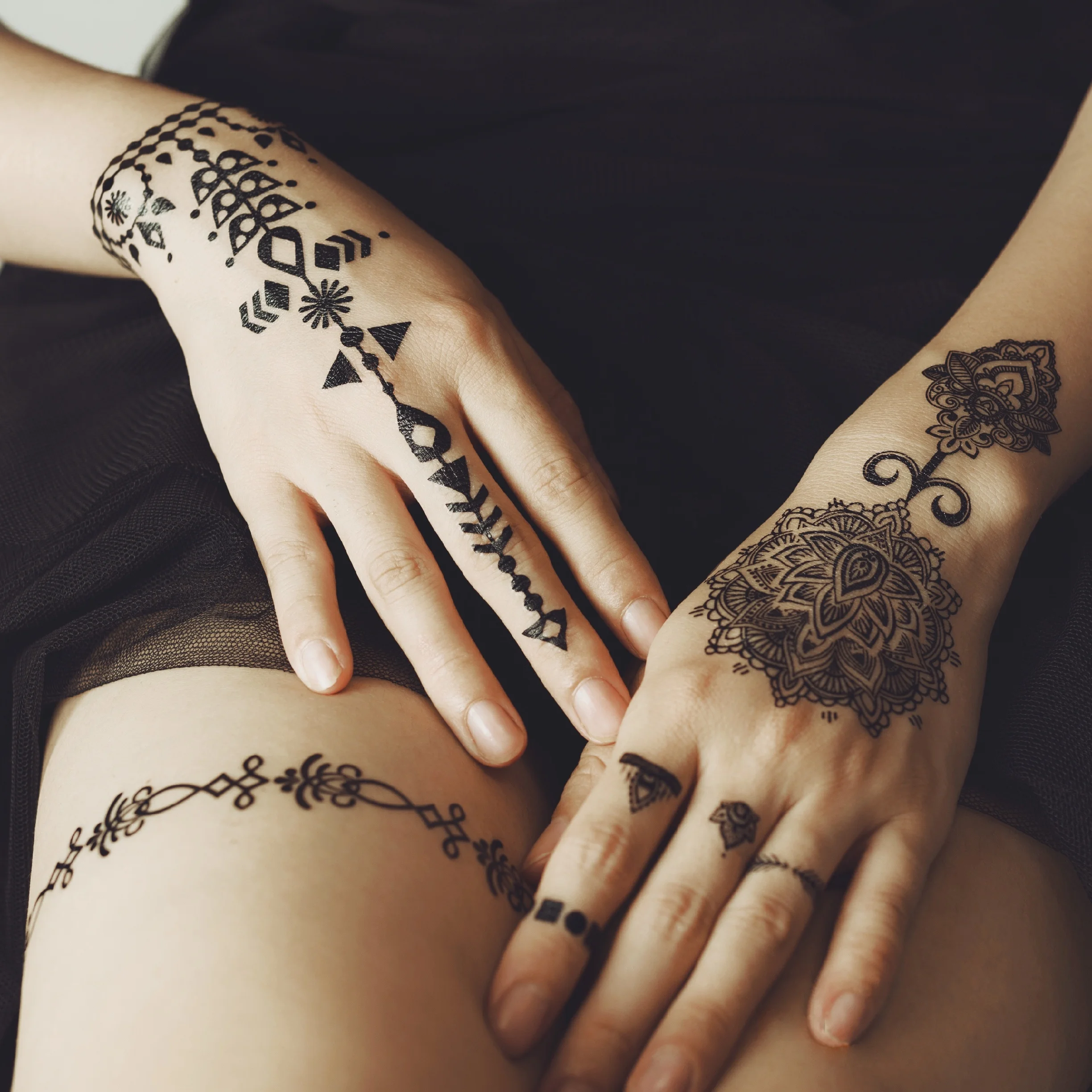 

Custom Beautiful Black Henna Tatto Sticker Temporary