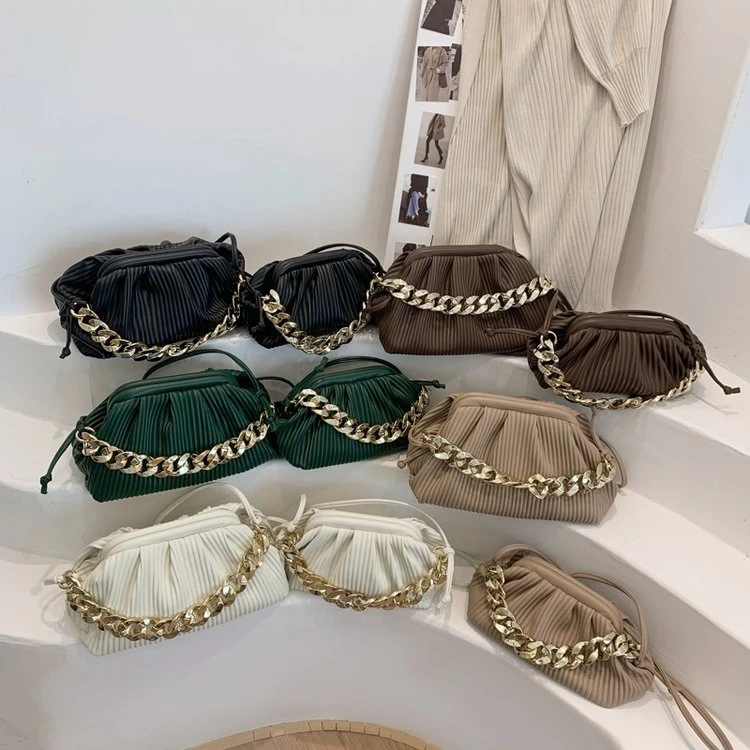 

SY 2021 New Women Hot Trendy Fashion Ladies Thick Chain Shoulder Bag Luxury Designer Clutch Bag Pleated Ruffles sling bag, As picture