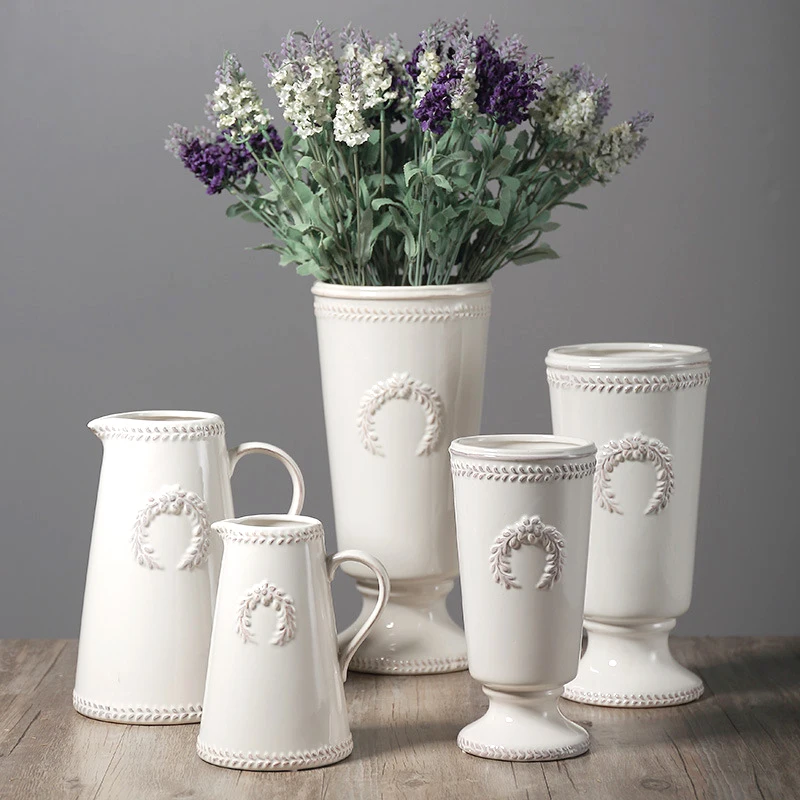 

European Retro Handmade White Ceramic Vases Ornaments American Table Pottery Flower Arrangement Vase for Home Decor