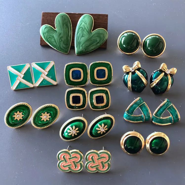 

SC Retro Palace Emerald Enamel Drip Oil Statement Earrings Jewelry Luxury S925 Silver Needle Big Heart Stud Earrings for Women, Green
