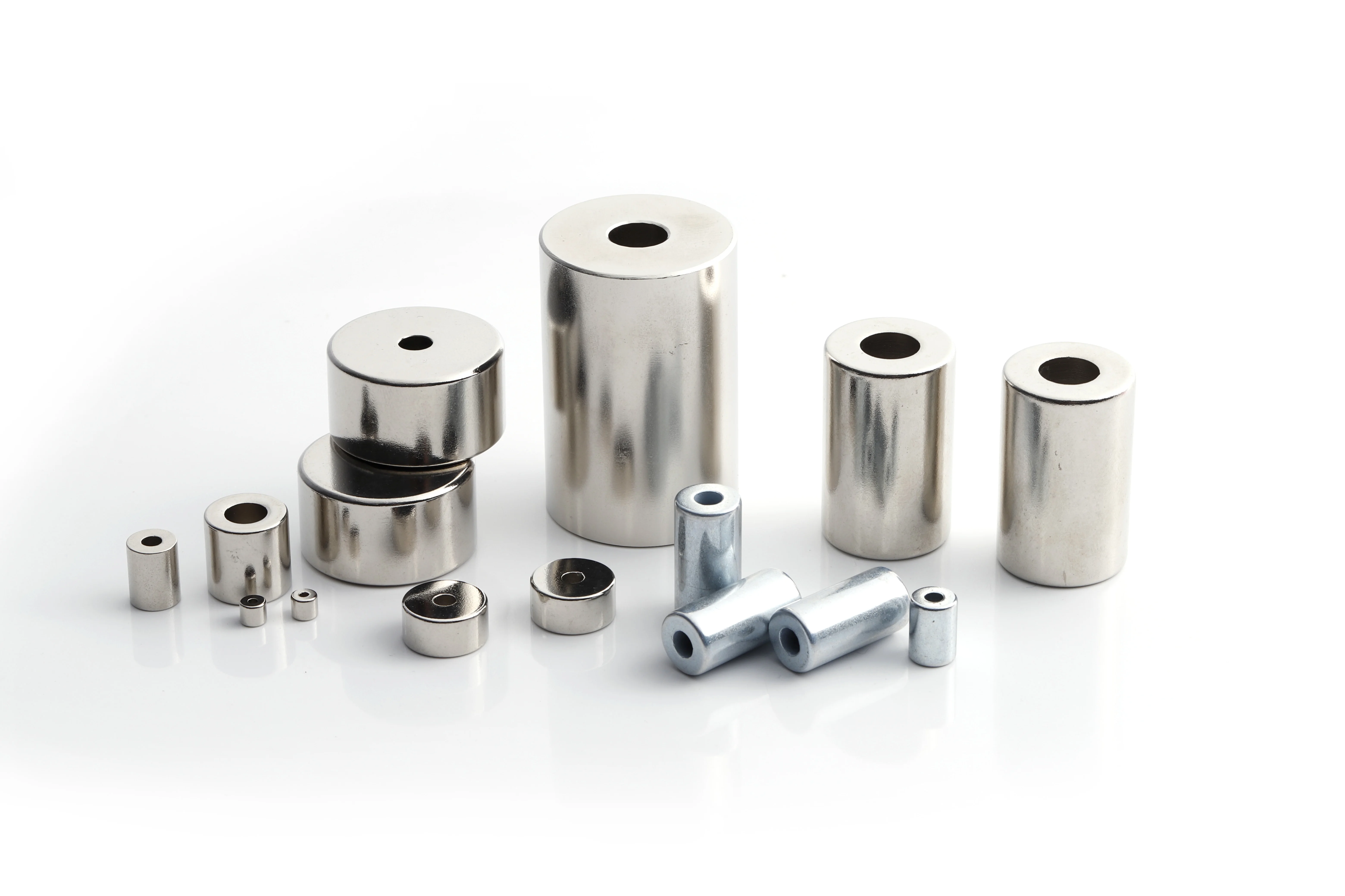 n52最大稀土永久钕大圆盘形磁铁,带沉头孔