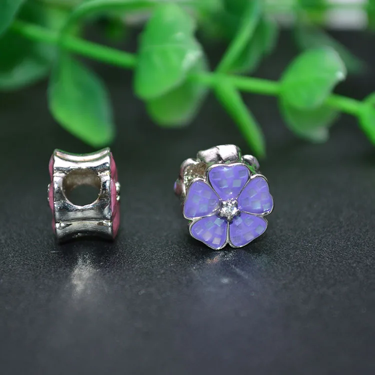 

Big Hole Various Color Shell New design Clover Five Petaled Flowers Metal Loose Beads Bracelet Charms Jewelry Findings