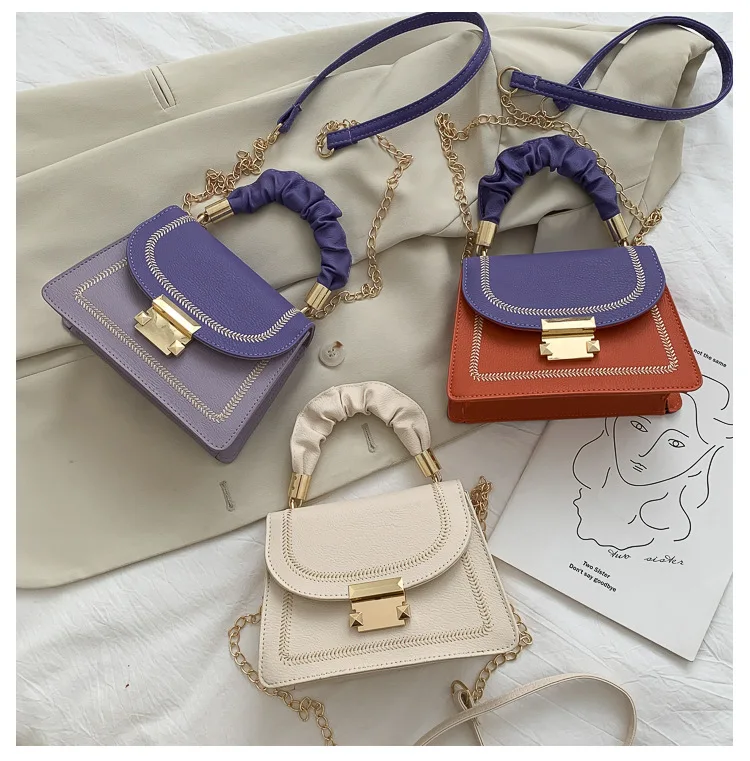 

2021 New lock bag one-shoulder diagonal fashion retro small square bag bucket bag, As picture