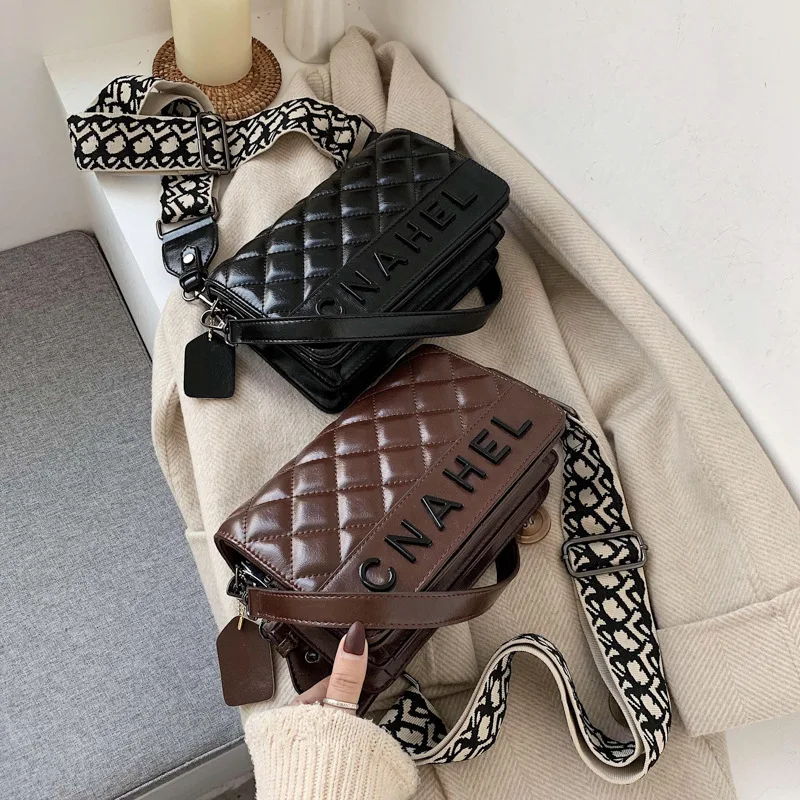 

Fashion SmallFamous Brand Plaid Woman Bags Luxury Designer Handbag High Quality Shoulder Bag Ladies Chan0nel Bags Sling