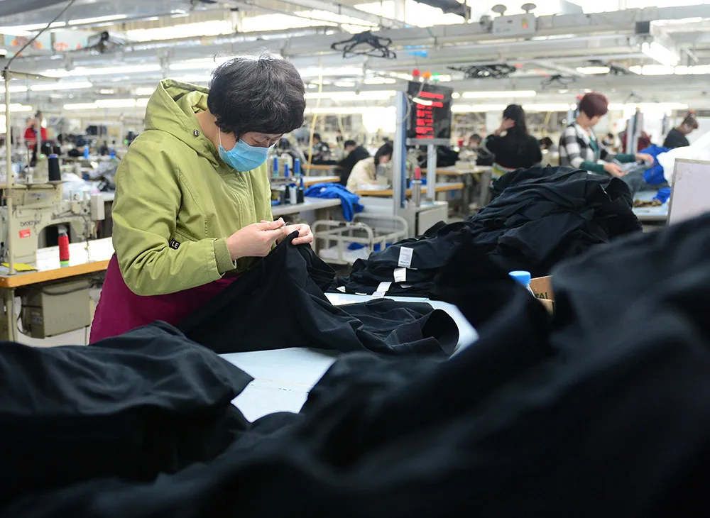 定制高中制服,工厂制造