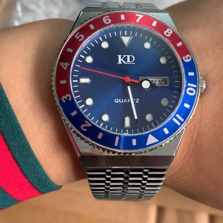 

Ready To Ship Wristwatches Luxury Watch Brand Uhr Reloj Diver Watch Stainless Steel Men Watches Quartz Hommes Montres De Luxe