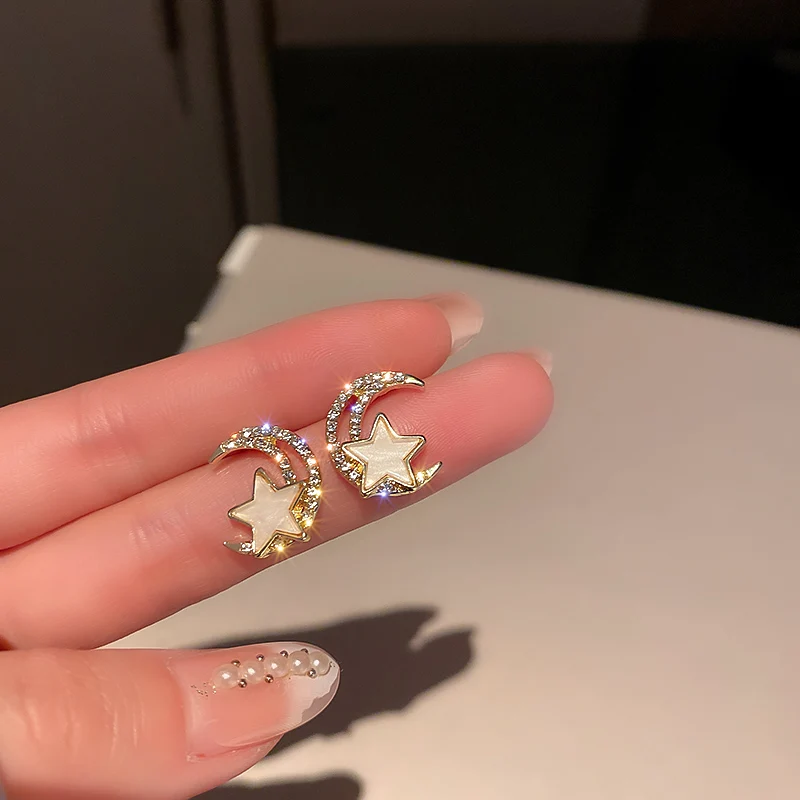 

trendy fashion star stud crystal half moon earring