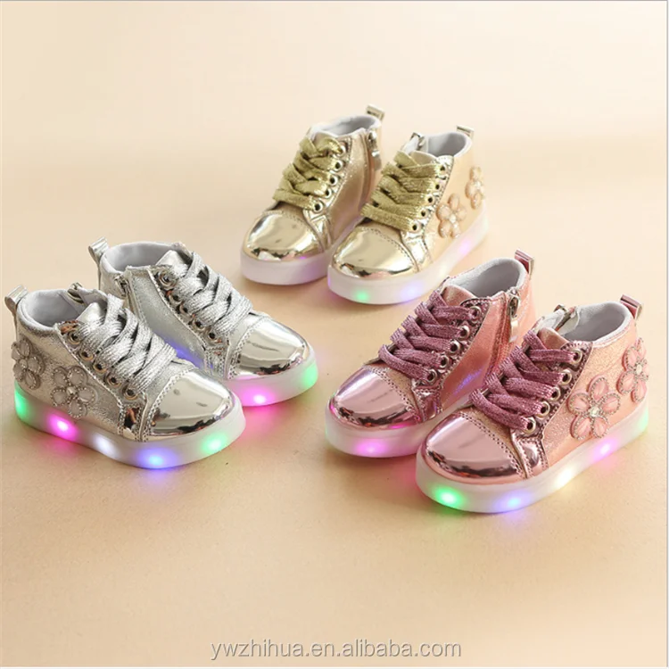 

Wholesale Kids led light shoes, Pink , gold , silver