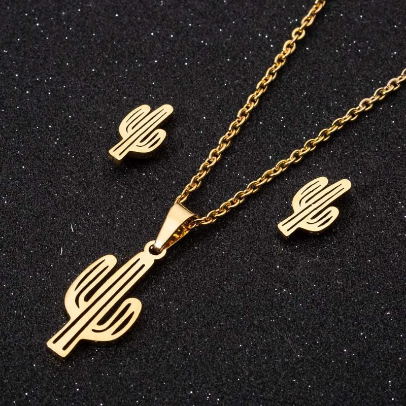 

Lovely Simple Accessories Stainless Steel Cactus Pendant Necklace Creative Plant Necklace, Gold color