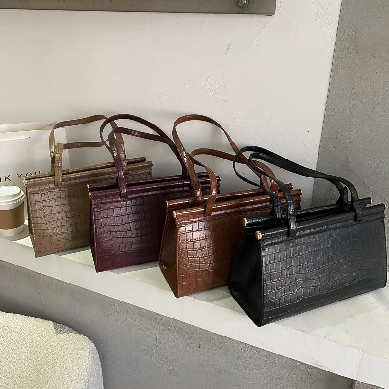 

2021 fashion crocodile pattern large shoulder hand bags ladies armpit luxury bag retro handbags for women, 4colors