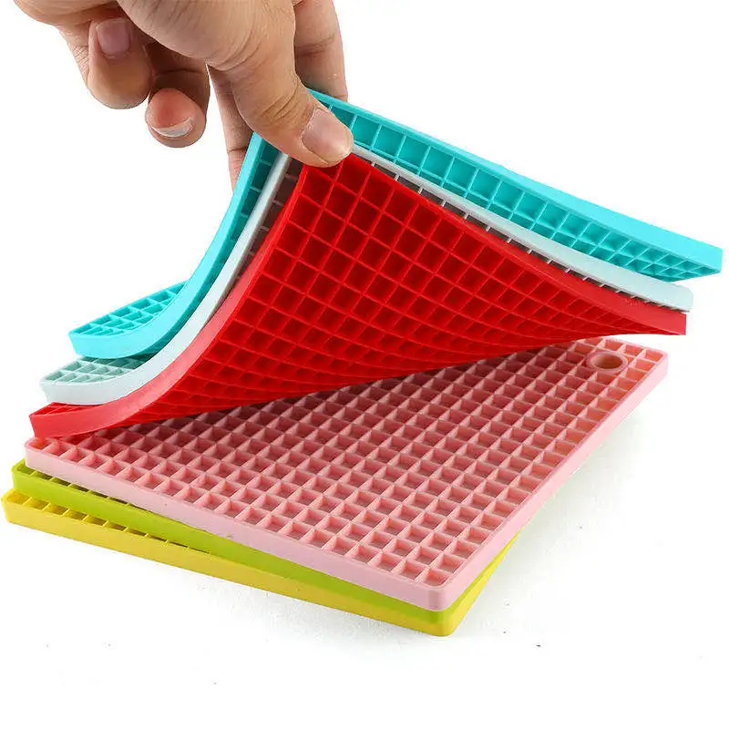 

Factory custom Silicone square Placemat Anti-scalding Insulation pads Kitchen placemat Thick bowl mat pad, Mixture color