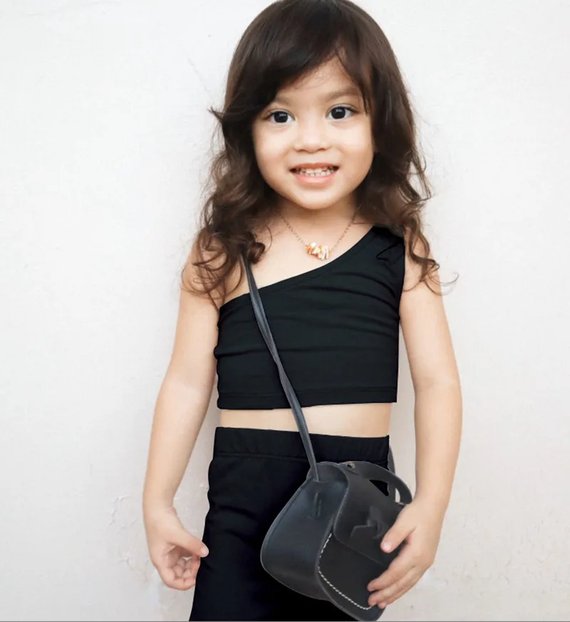 

2021 New Girls' Pants Set Summer Solid Color Fashion One Shoulder Vest Shorts Two Piece Children's Wear