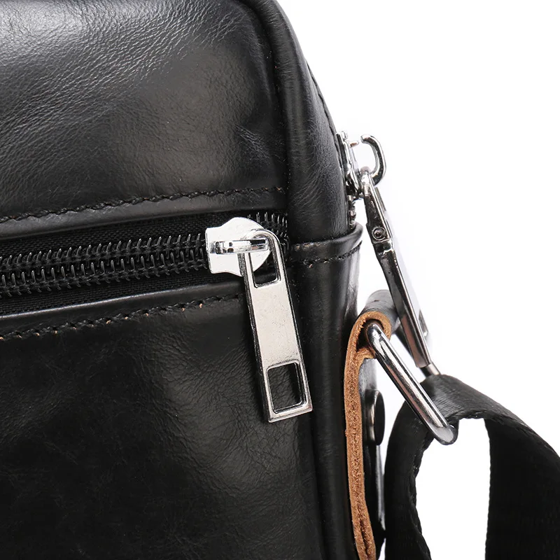 2020 new fashion sling bag durable men leather sling bag for men
