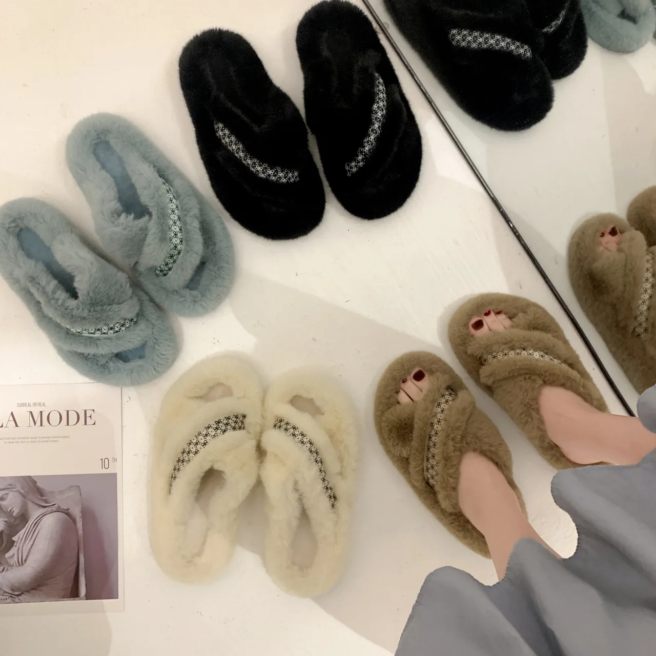 

Autumn and Winter New Fashion Fur Shoes Rhinestone Cross Belt Warm Slippers Women Flat Slippers Women Wholesale, Black, blue, khaki, beige