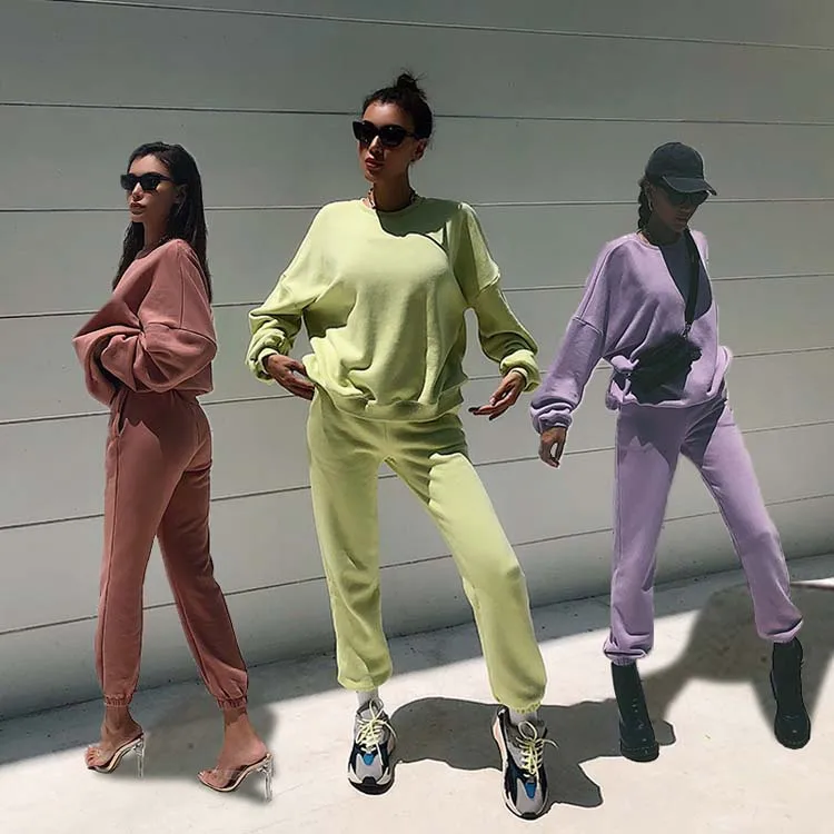 

Streetwear Crop Top 2 Piece Set Women Lounge Wear Crewneck Oversized Women Sweatpants And Sweatshirt Set, Picture