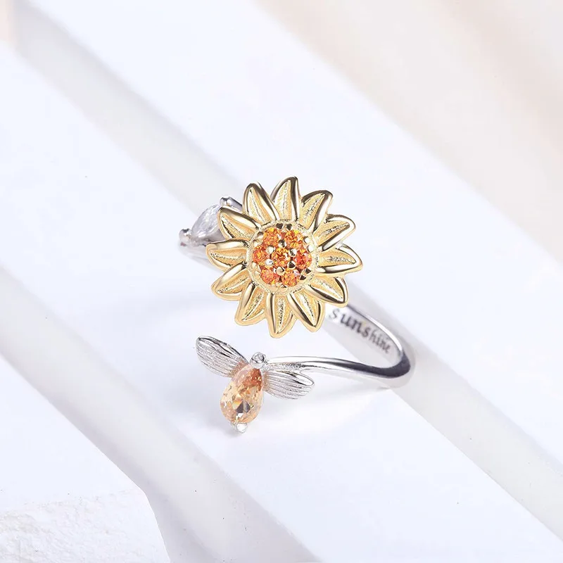 

Hot Selling Spinning Sunflower Fidget Ring Gold Plated Zircon Open Adjustable Cute Bee sunflower Rotating Ring For Women