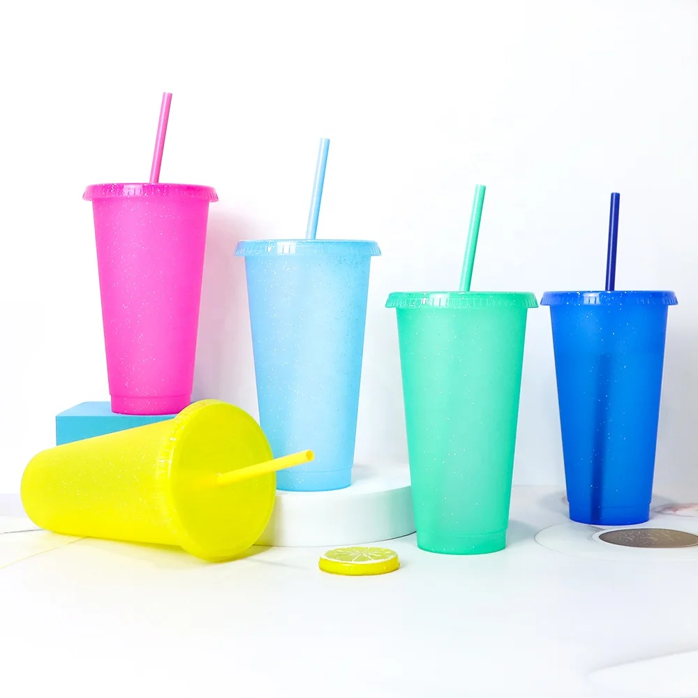 

Custom Creative Fancy Reusable Plastic Party Drinking Cup 710ml Restaurant Plastic Sippy Glitter Cups With Lids And Straws