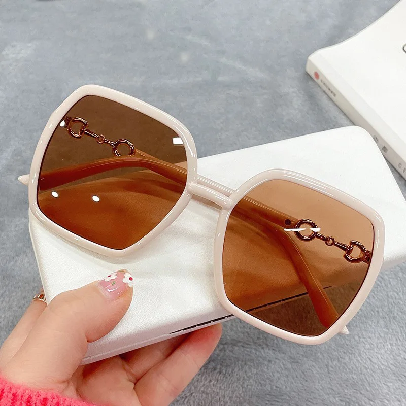 

Qmoon New Trend Women Square Gradient Sunglasses 2022 Metal Hinge Men's Fashion Luxury Sunglasses UV400