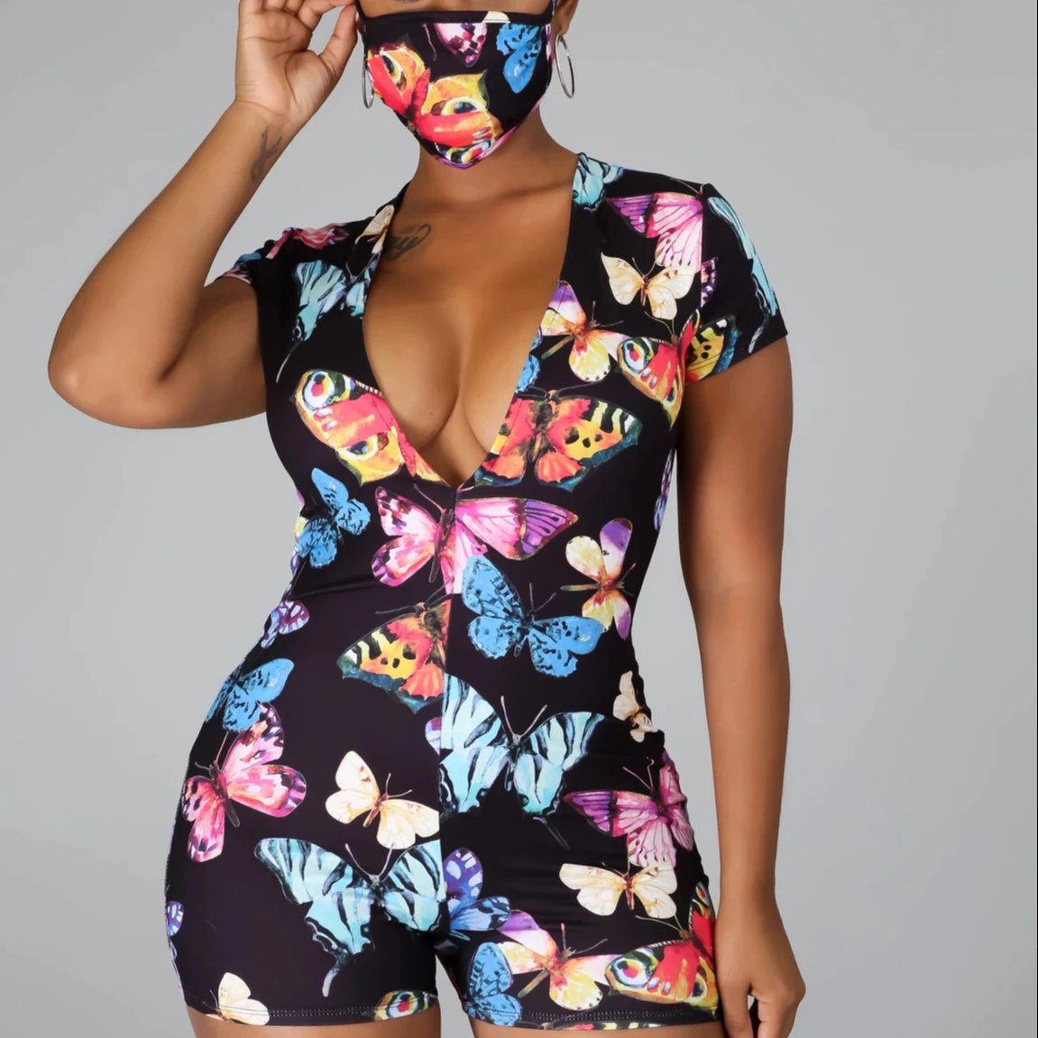 

2021 New Trendy Short Sleeve One Piece Sleepwear Women Adult Printed Onesie Sexy V Neck Printed Short Sleeves Onesie For Women, Picture shows
