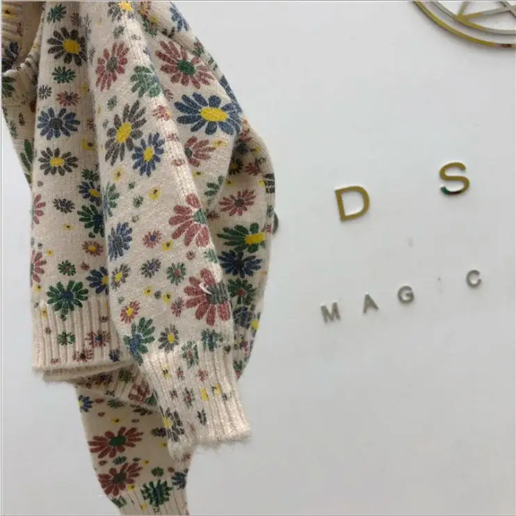 

2021 winter new girl chrysanthemum sweater children's flower pullover round neck top