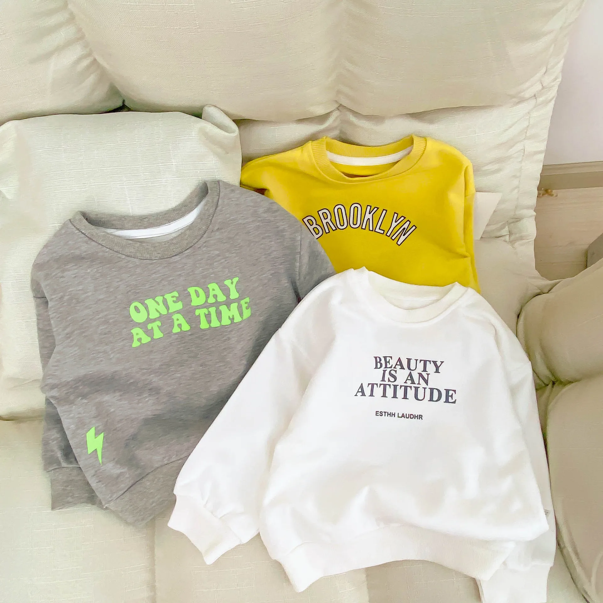 

2021 New Baby to Toddler Boy O-neck Print Sweatshirt Gray Yellow White 2-6 Years, As photo
