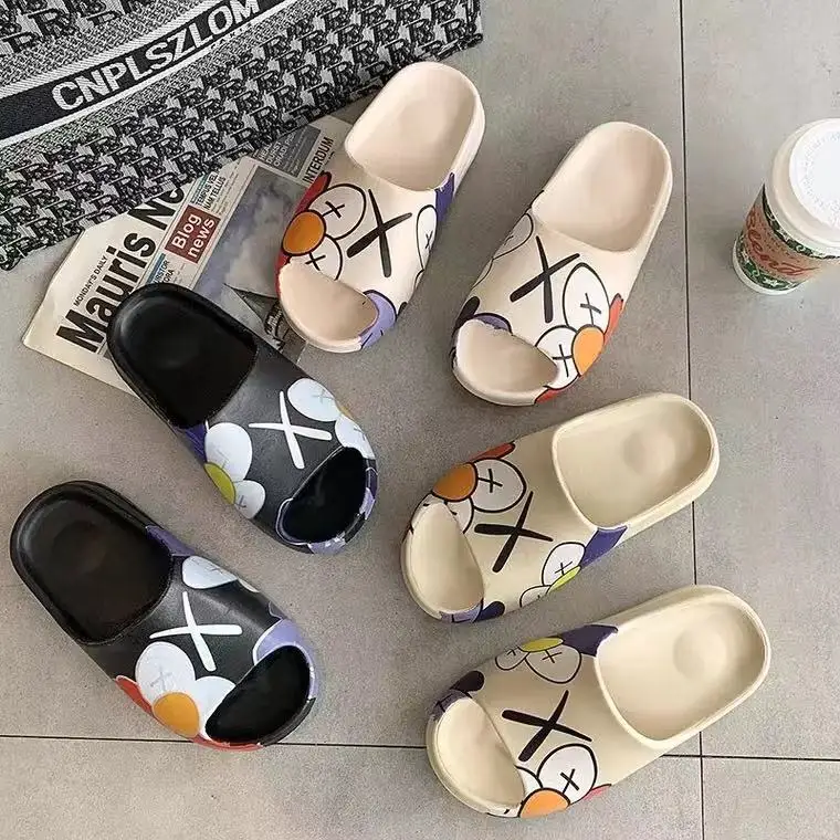 

Wholesale fashion yeezy slides hot sale new design logo yezzy slippers custom yeezy slippers, Customized color