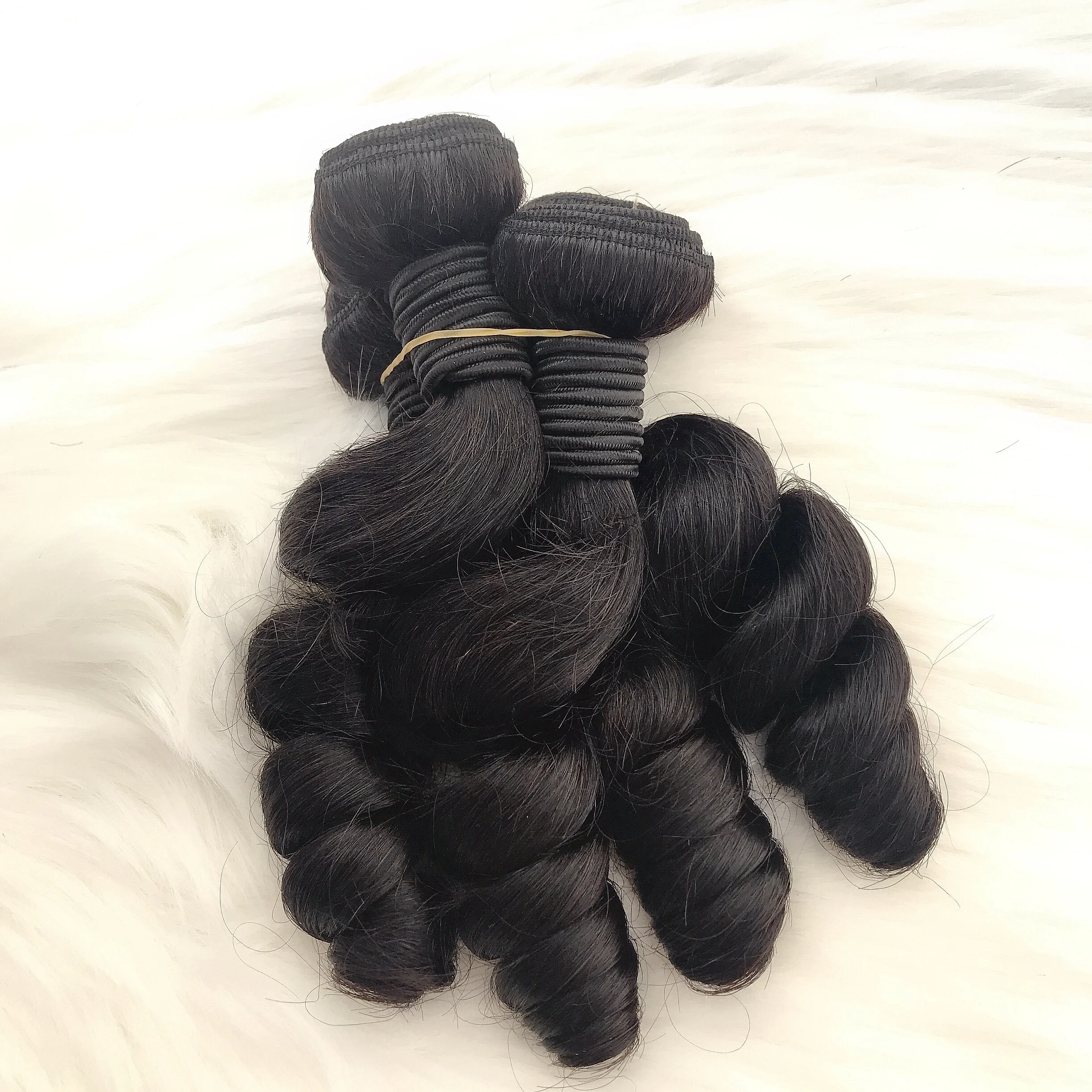 

Wholesale Factory Direct Sale Popular Hair 14inch Loose Wave Curly Human Hair Bundles Double Weft Brazilian Human Hair