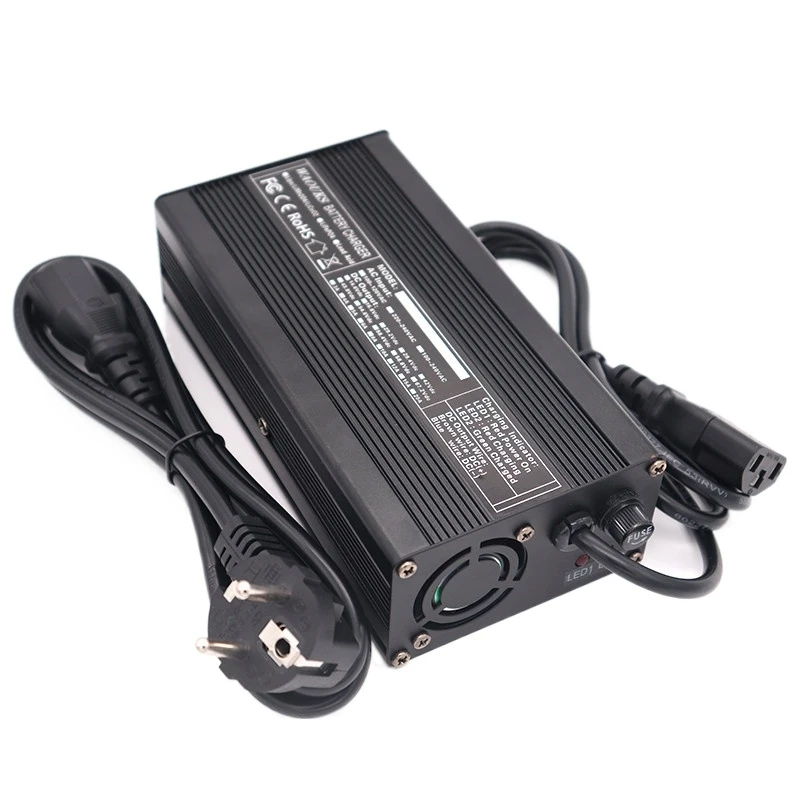 

900W 12V 30A 36V 18A 48V 15A 60V 72V 10A 84V 8A lithium smart car electric scooter waterproof golf cart buggy battery charger