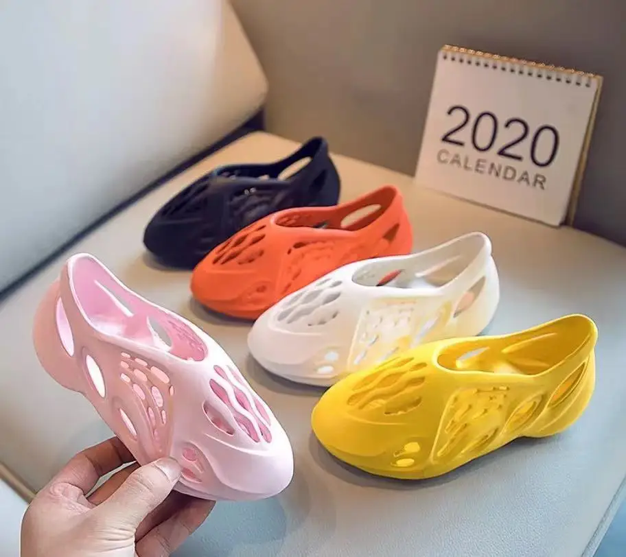 

2021 new children's beach yeezy hollow hole sandals baby sandals summer slippers slide child infant yeezy slide, Black, white,creamy-white, orange, pink, yellow